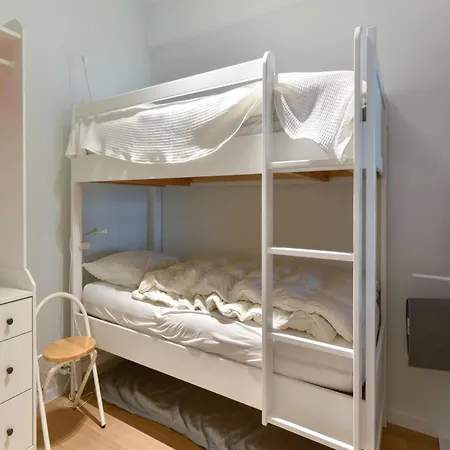 Апартаменты Seafront Elegance *