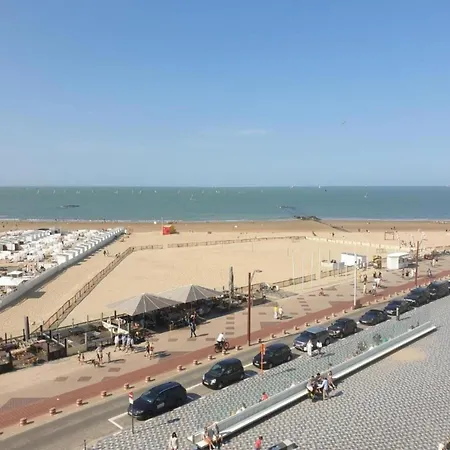 Seafront Elegance *