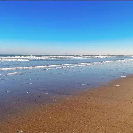 Seafront Elegance Апартаменты Кнокке-Хейст